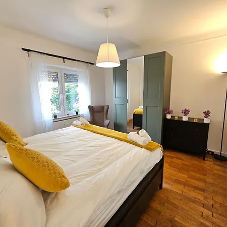 Apartman Ideal 1br Near Train Station-gar15 *